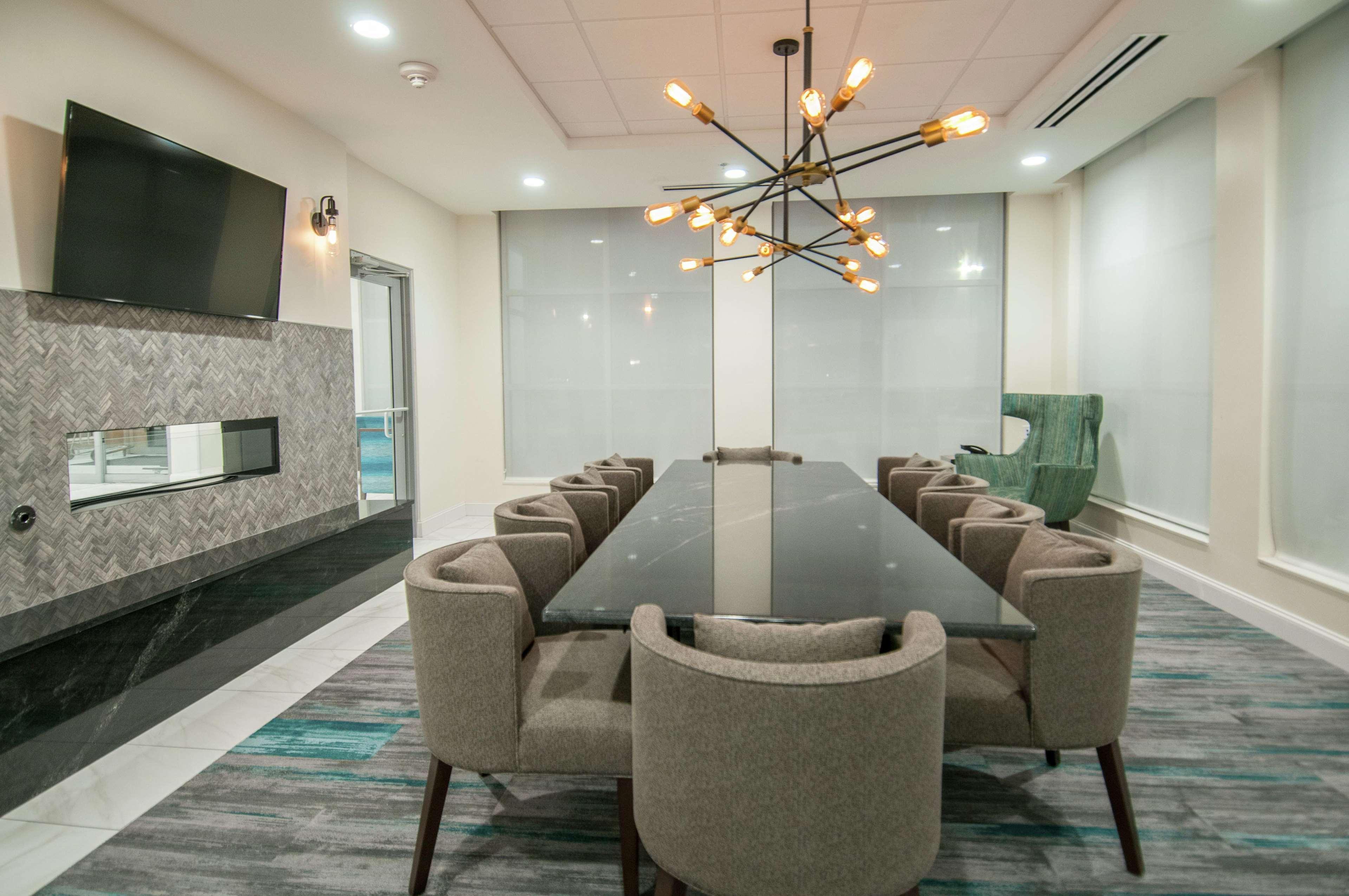 Hilton Garden Inn Jackson/Clinton Buitenkant foto